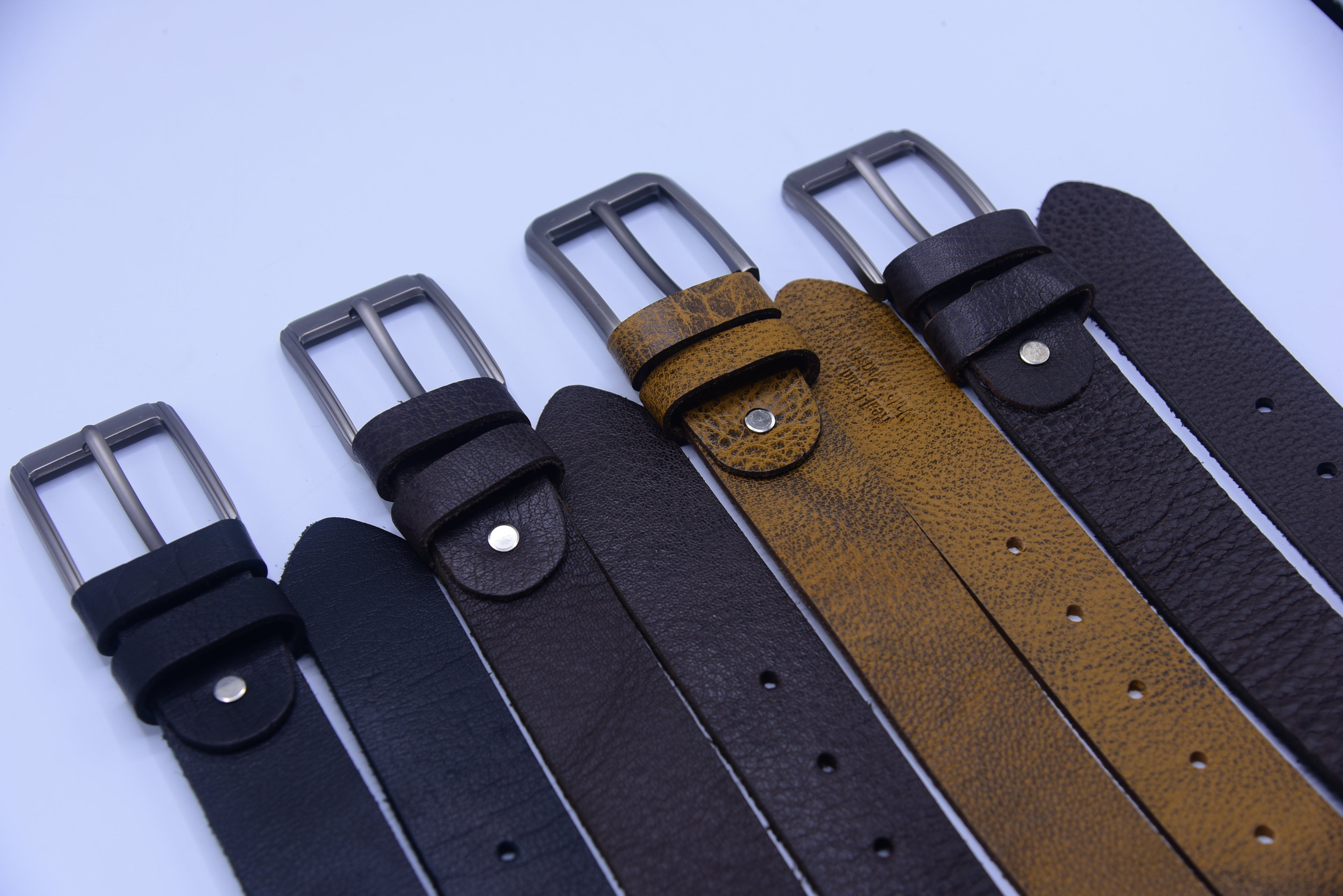 Heritage Textured Full-Grain Leather Belt